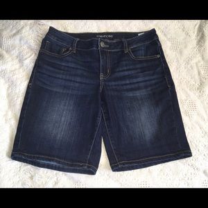 Maurices Jean Shorts Size 6